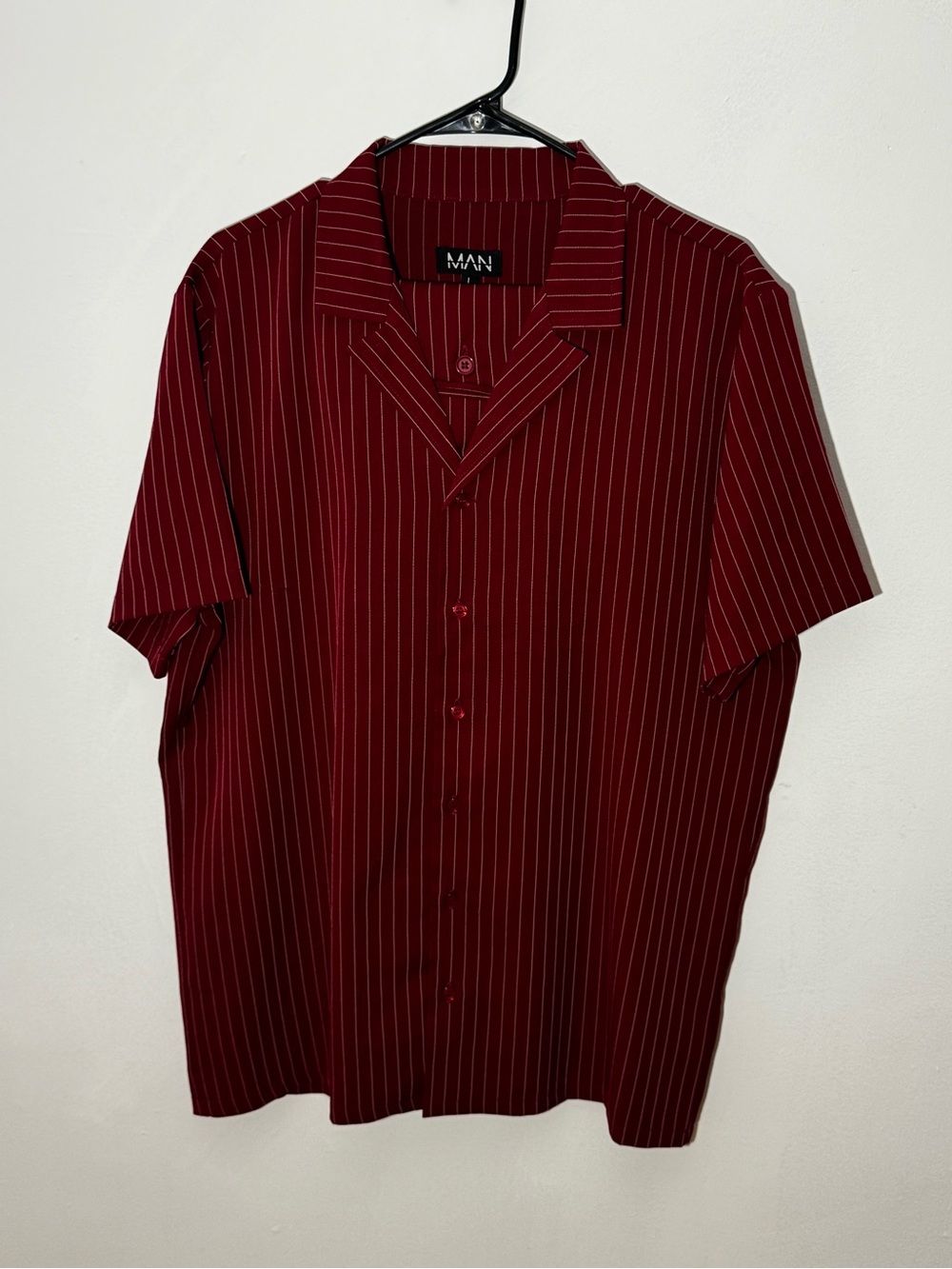 MAN Men’s Burgundy Pinstripe Shirt & Shorts Size L